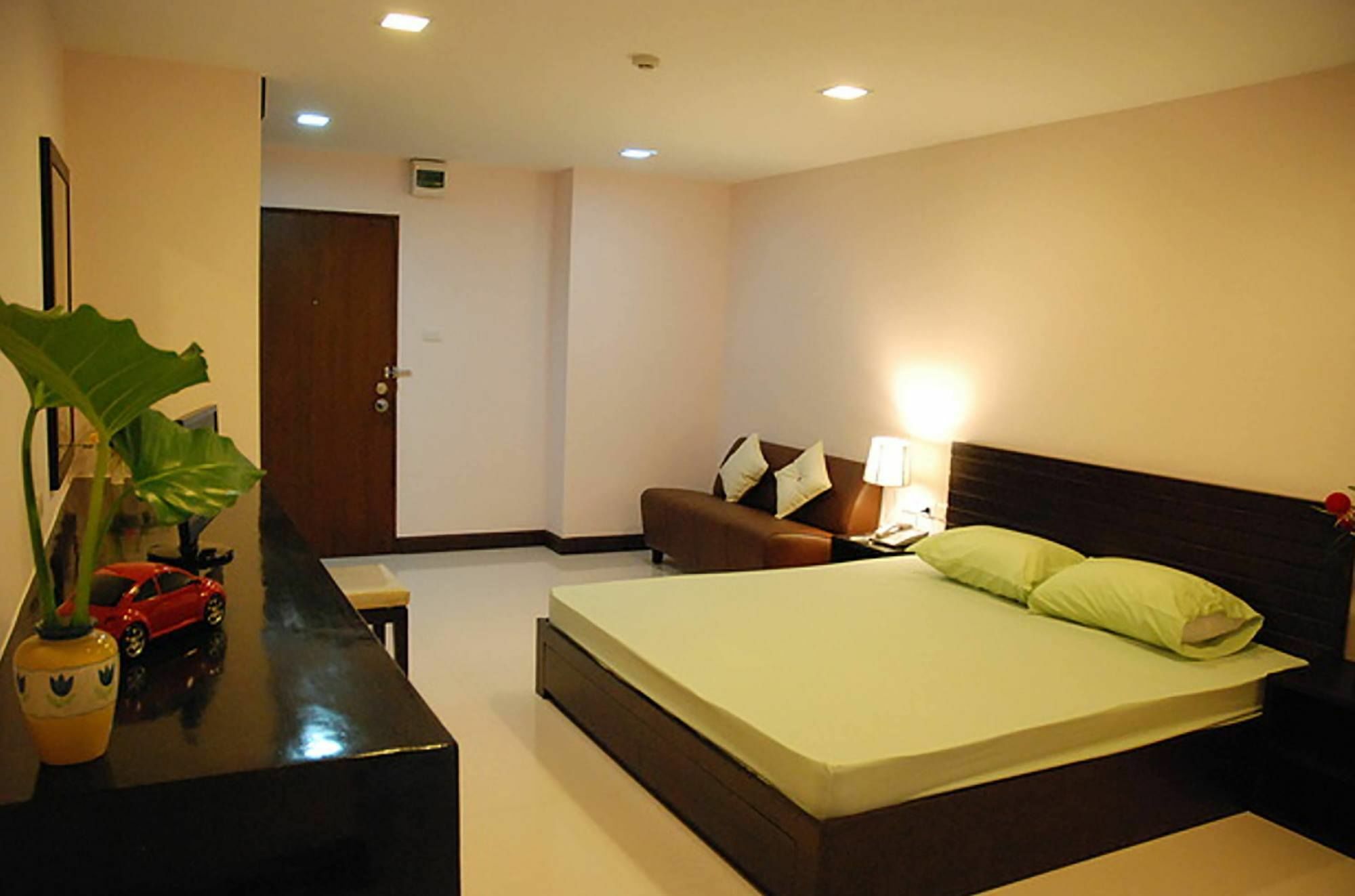 Mok Mek 72 Hotel Bangkok Eksteriør billede